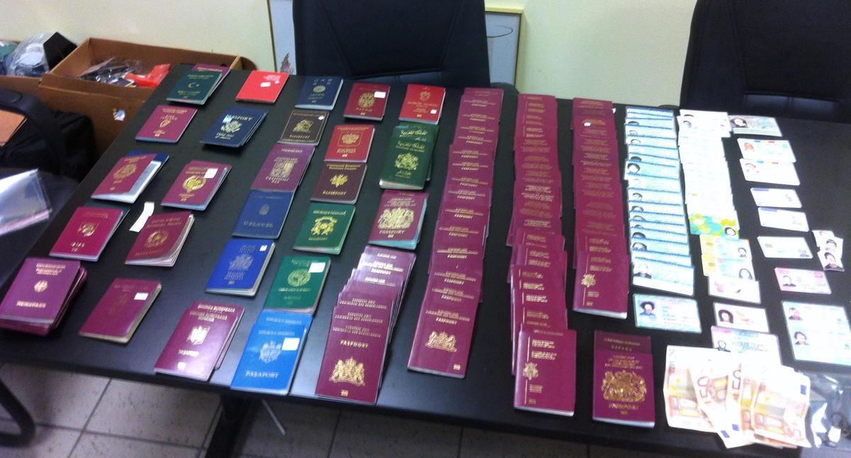 Νέες συλλήψεις για πλαστά έγγραφα στο αεροδρόμιο Ηρακλείου