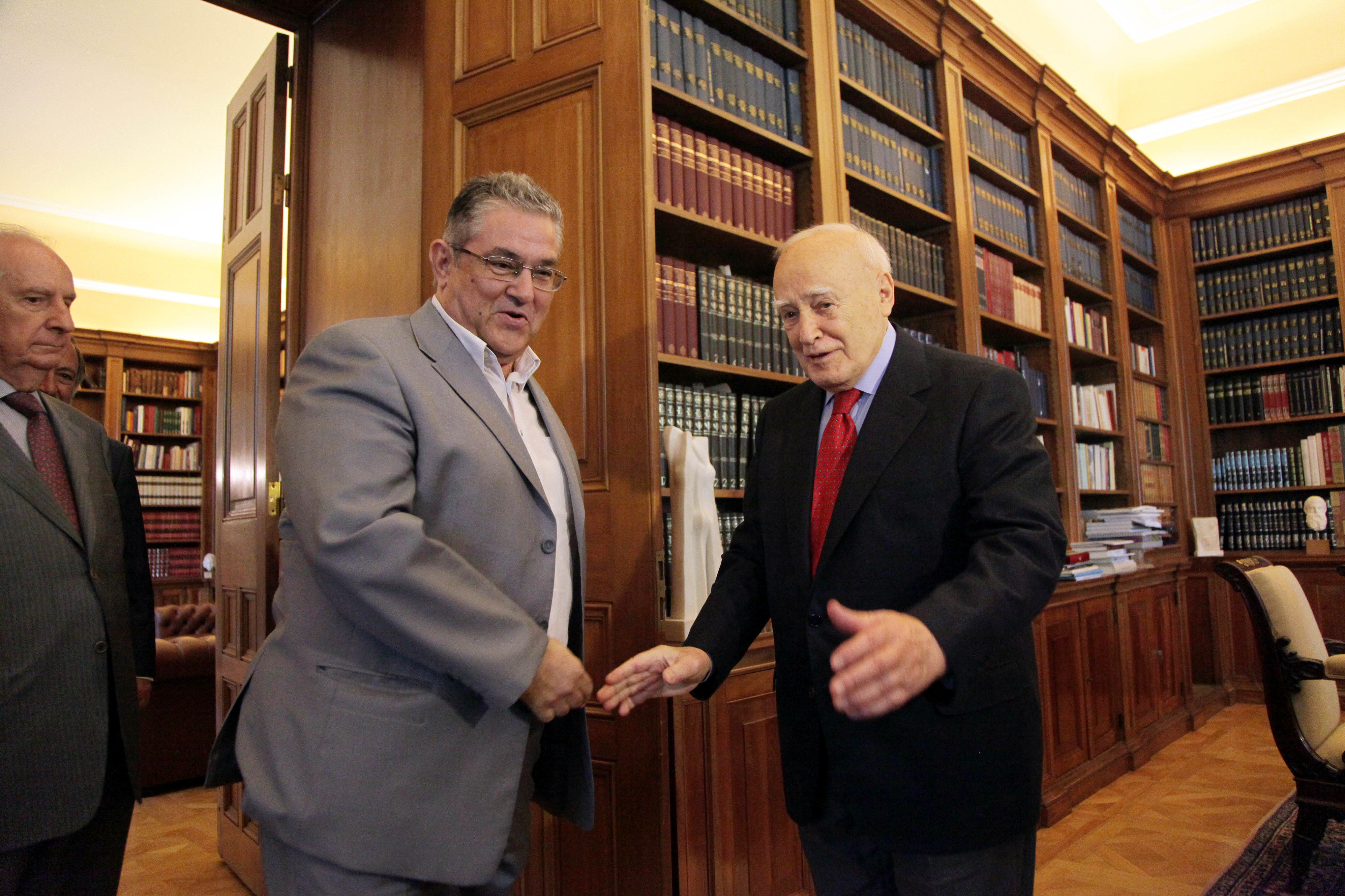 Ο Κουτσούμπας ζήτησε από τον Παπούλια ακύρωση όλων των συμφωνιών με το Ισραήλ