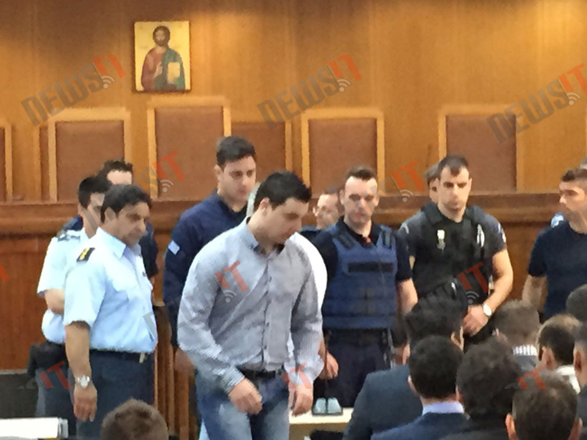 Χρυσή Αυγή: Εξακολουθούν να σνομπάρουν τη δίκη Μιχαλολιάκος και λοιποί – ΦΩΤΟ