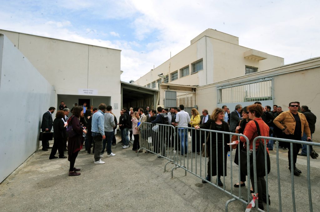 Γιατί ανησυχούν οι δικηγόροι για τη δίκη της Χρυσής Αυγής