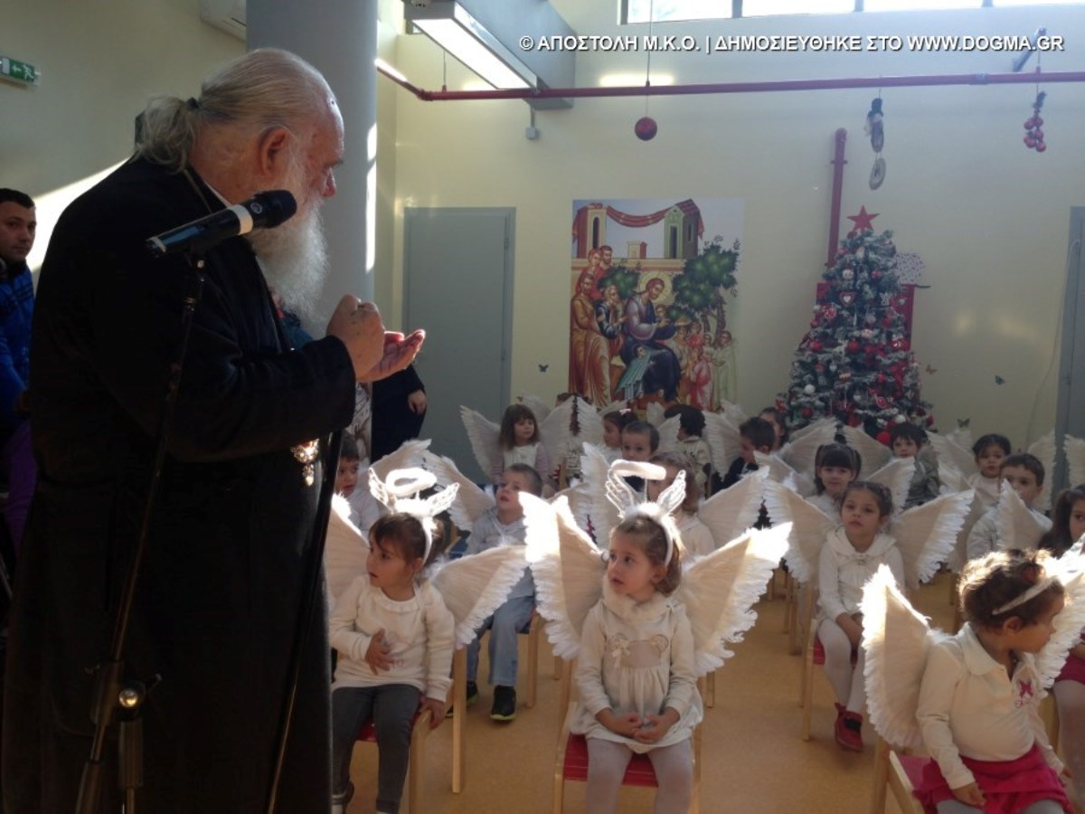 Ο Αρχιεπίσκοπος προτρέπει τους γονείς να μιλήσουν για την ειλικρίνεια στα παιδια