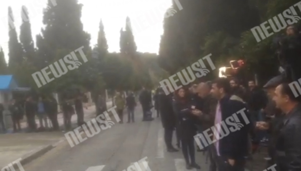 Δημοσιογράφοι σε θέση μάχης