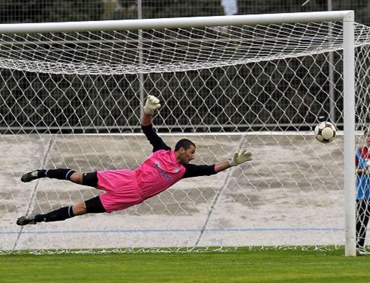 3 δοκάρια σε 3 δευτερόλεπτα! (VIDEO)