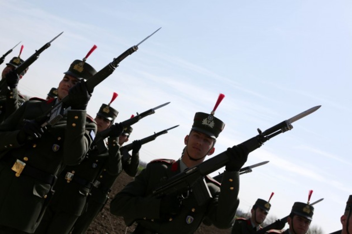 Έρχονται νέες ρυθμίσεις για τα συνταξιοδοτικά των στρατιωτικών και των σωμάτων ασφαλείας!