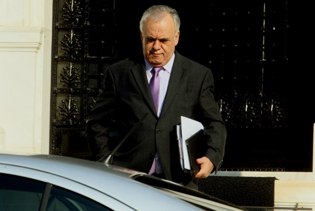 Από την Κίνα ο Δραγασάκης άναψε το “πράσινο φως” για ΟΛΠ
