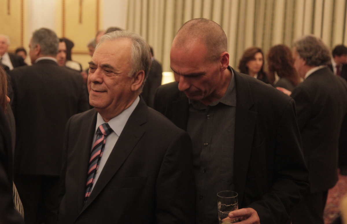 Επιμένει η Bild: Ο Βαρουφάκης φεύγει ο Δραγασάκης έρχεται – Με αυτόν τον τρόπο η πολιτική ταπείνωση του Βαρουφάκη ολοκληρώνεται