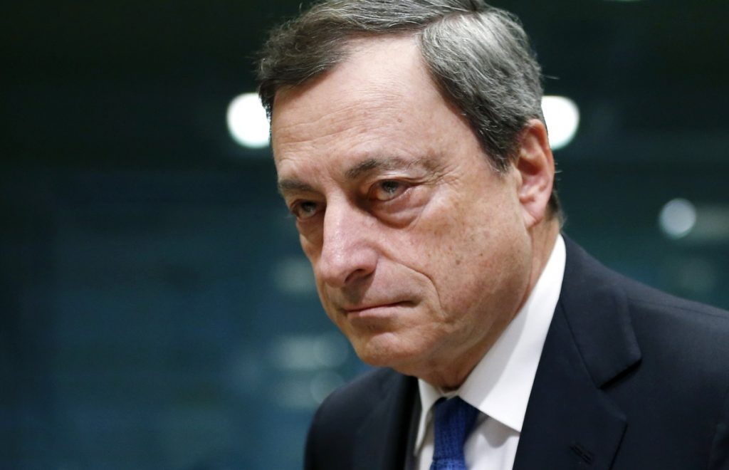 Bloomberg: Το πρόγραμμα ποσοτικής χαλάρωσης η “πρόκληση” Ντράγκι