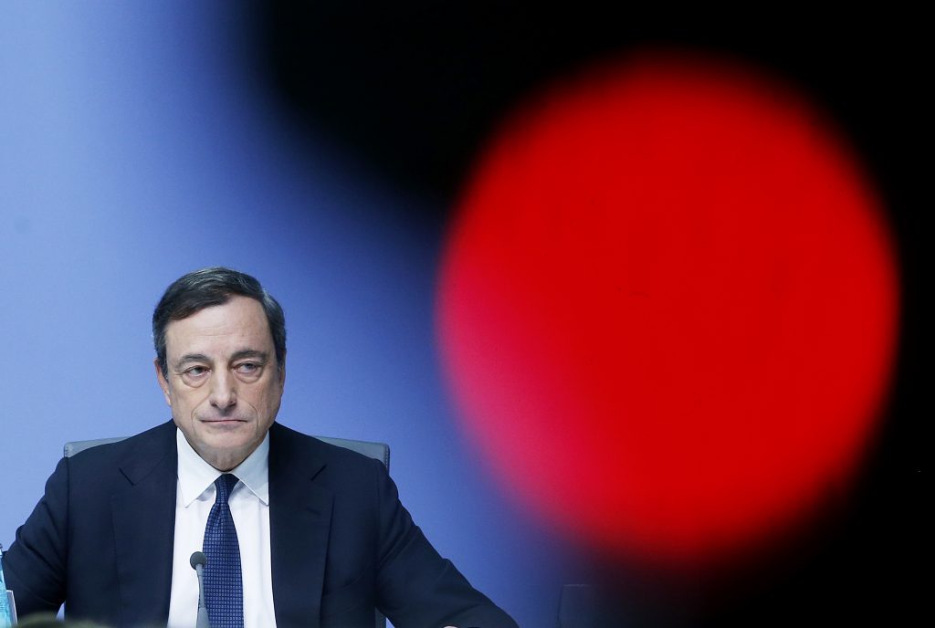 Βούλτεψη σε Τσίπρα: Το πήρες το μήνυμα από τον Ντράγκι;