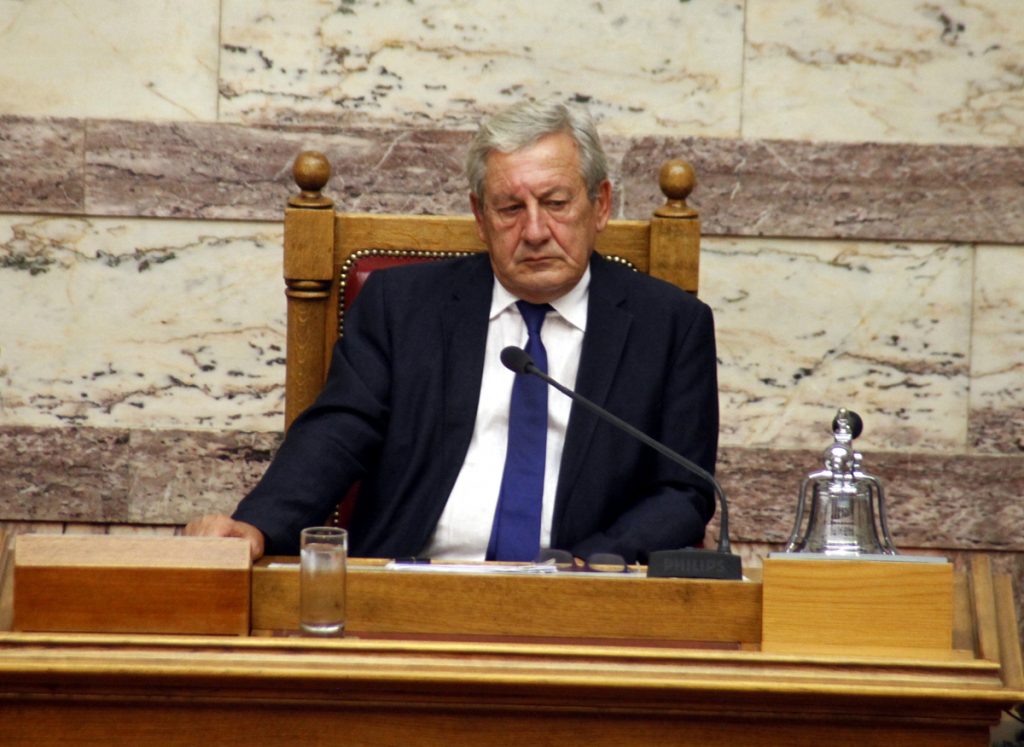 Την παραίτηση Πανούση ζητάει ο Δριβελέγκας