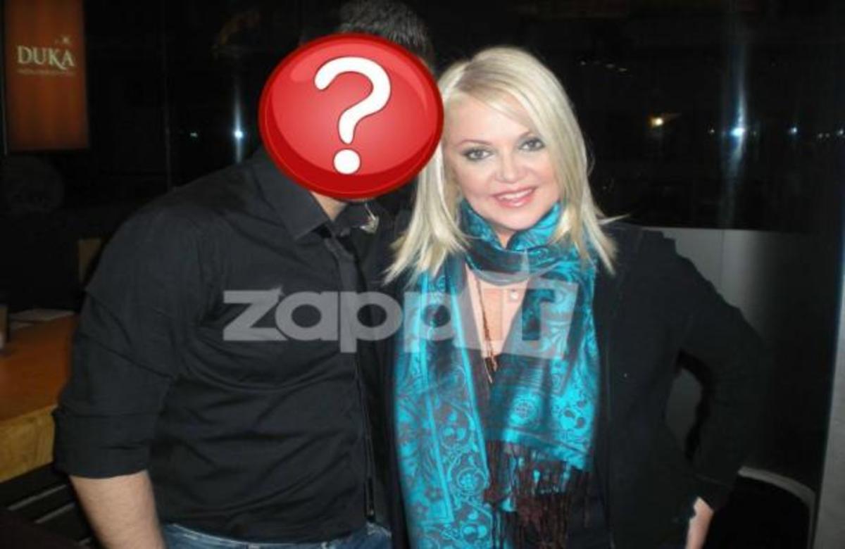 Ποιός ξεσήκωσε τη Ρούλα Κορομηλά χθες το βράδυ;