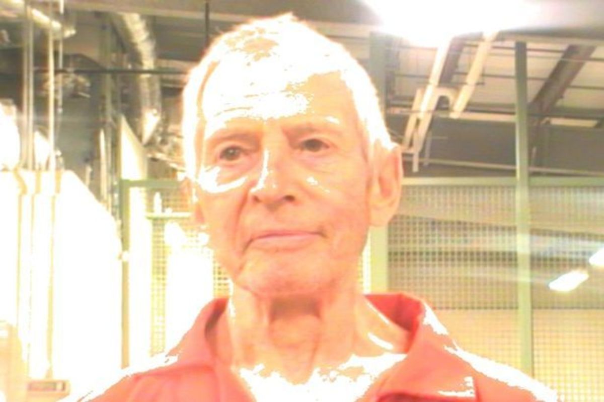 Εκατομμυριούχος serial killer: “Τους σκότωσα όλους” – Είχε ξεχάσει πως φορούσε μικρόφωνο