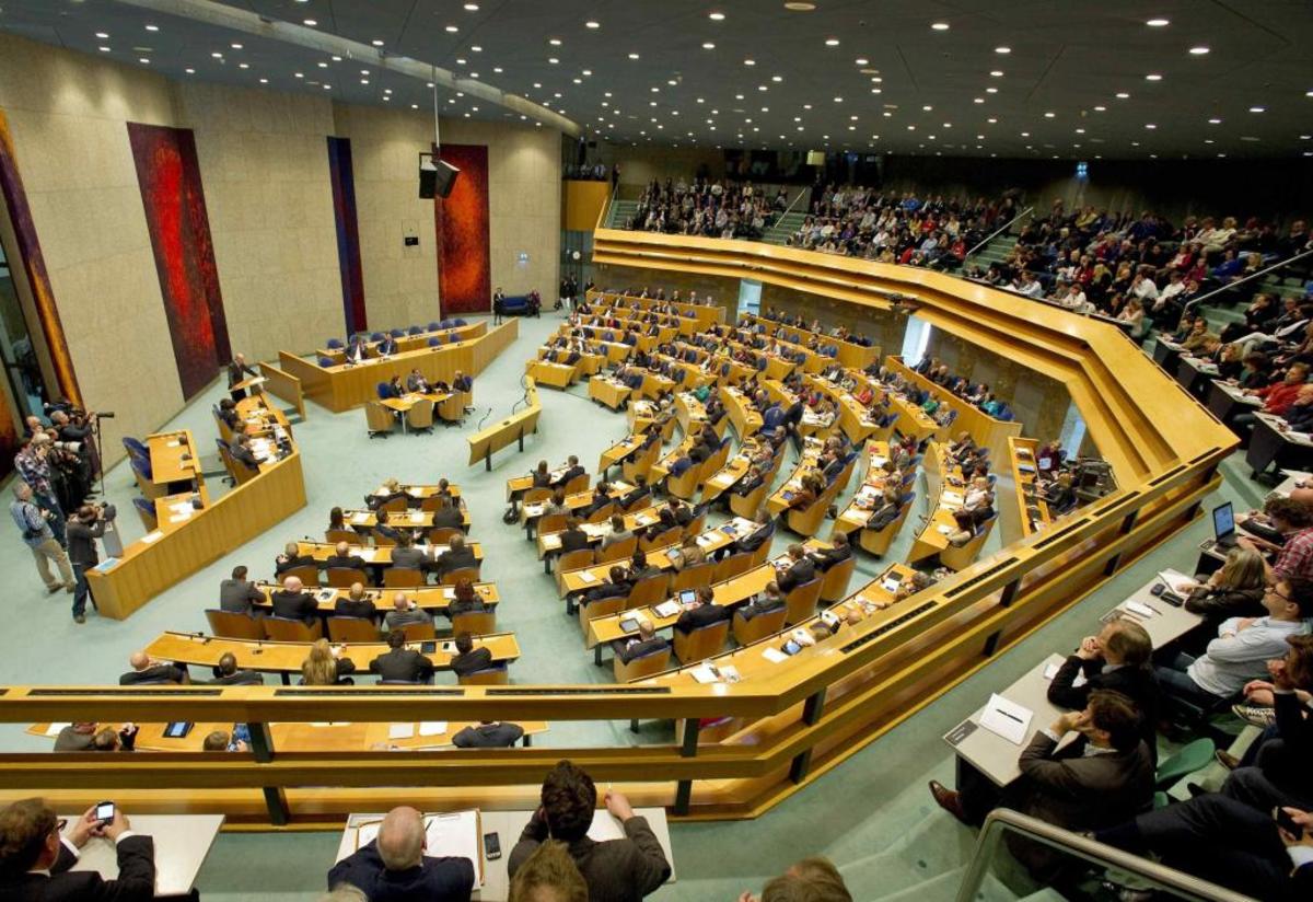 Στο ολλανδικό κοινοβούλιο μίλησε σήμερα ο απερχόμενος πρωθυπουργός της χώρας. ΦΩΤΟ REUTERS