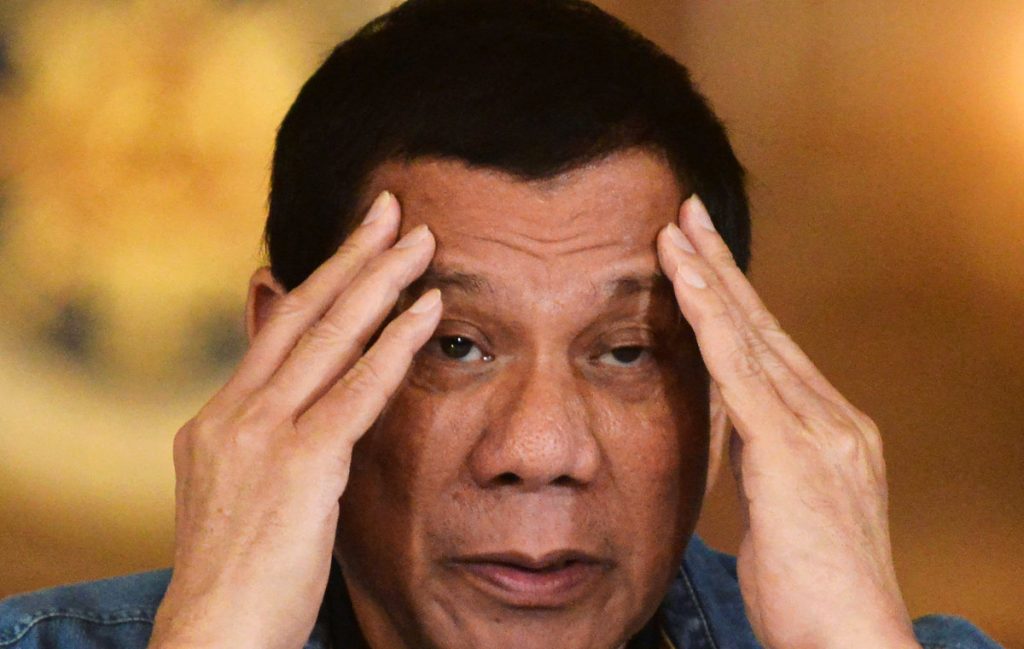 “Ο Ντουτέρτε διηύθυνε τάγμα θανάτου” – Η μαρτυρία που καίει τον Πρόεδρο των Φιλιππίνων