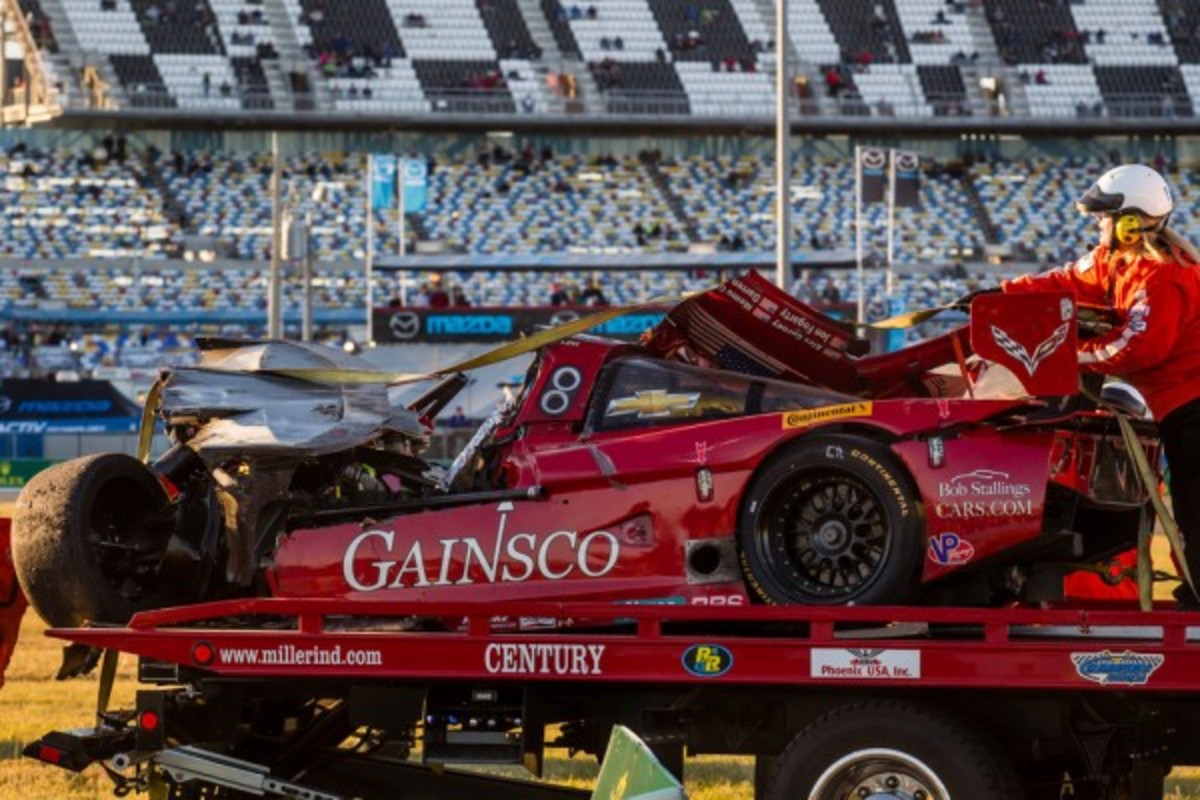 Τρομακτική σύγκρουση στον 24ώρο αγώνα της Daytona (VIDEO)