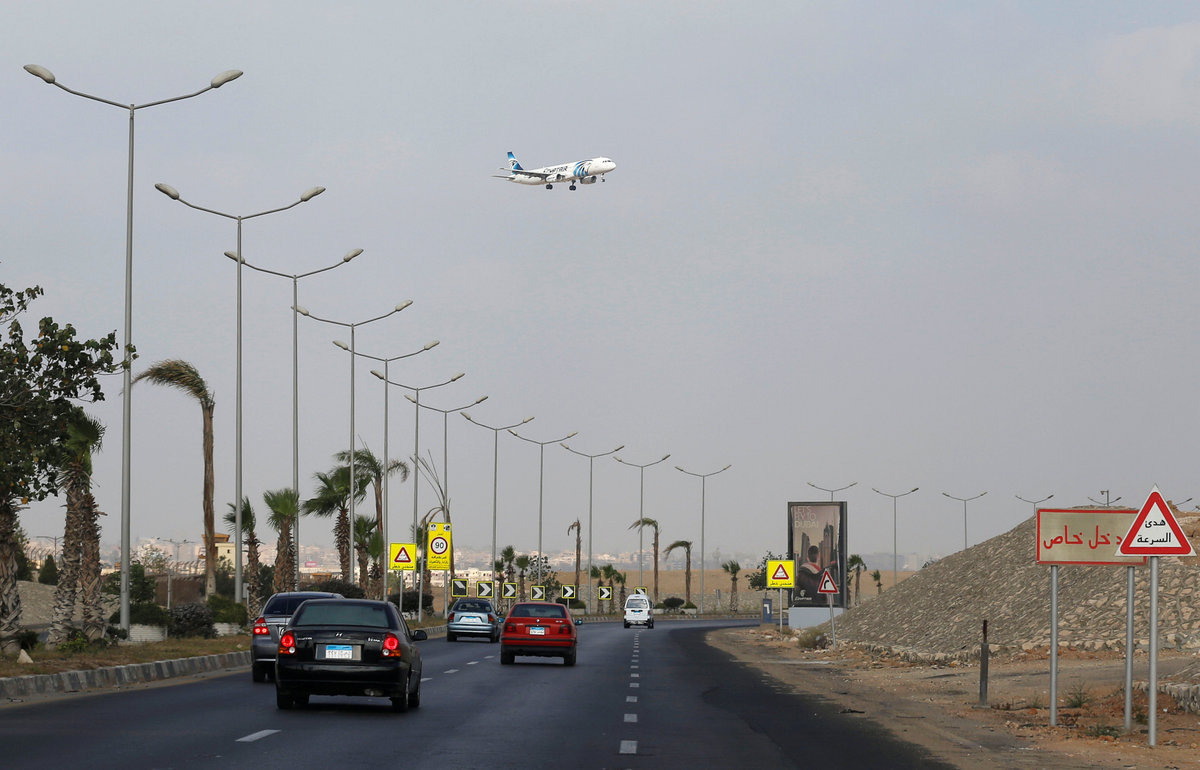 EgyptAir – “Πολύ πιθανό να υπήρχε βόμβα ή βομβιστής αυτοκτονίας”