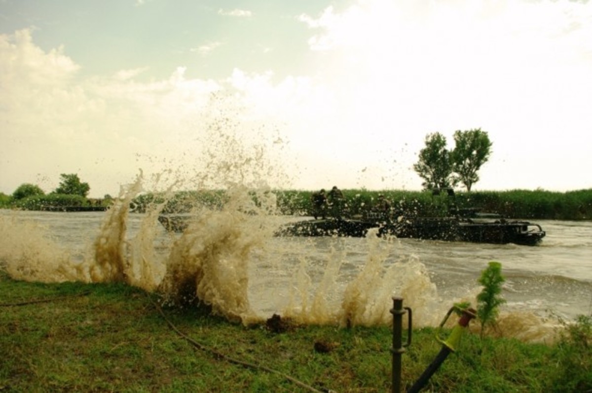 Στον Έβρο δεν περνά κανείς – Φωτογραφίες από άσκηση