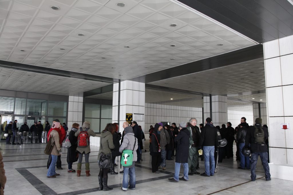 Εκκενώθηκε το Εφετείο μετά από τηλεφώνημα για βόμβα