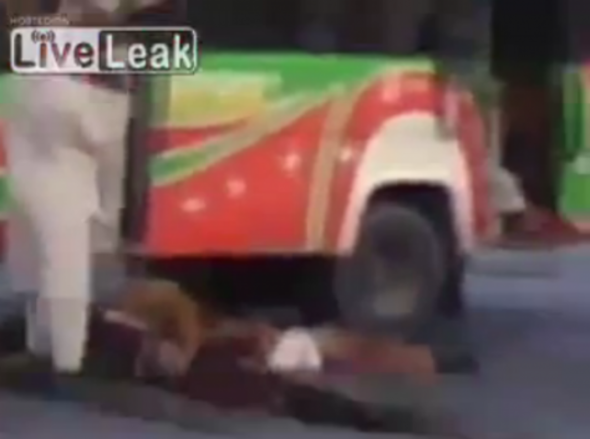 Βίντεο-σοκ από Αφγανιστάν – Εκτέλεσαν τους επιβάτες λεωφορείου,γιατί “δεν ήταν καλοί μουσουλμάνοι”