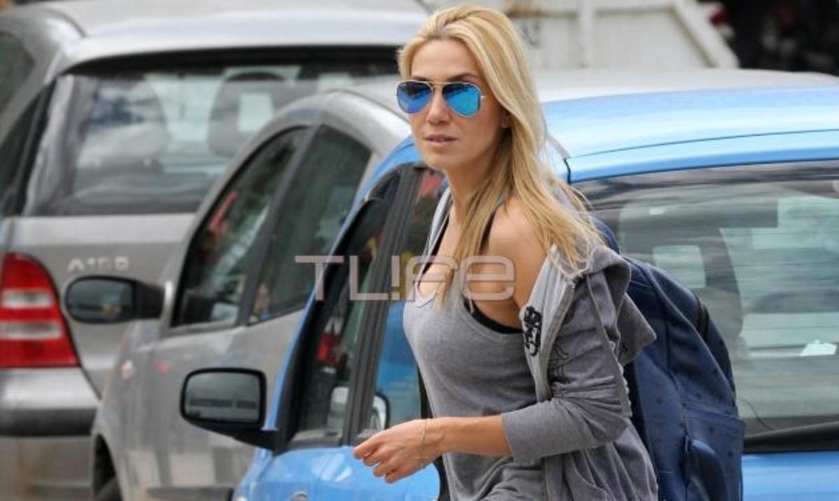 Έλενα Παπαβασιλείου: Έτσι ξεπερνά το χωρισμό της!