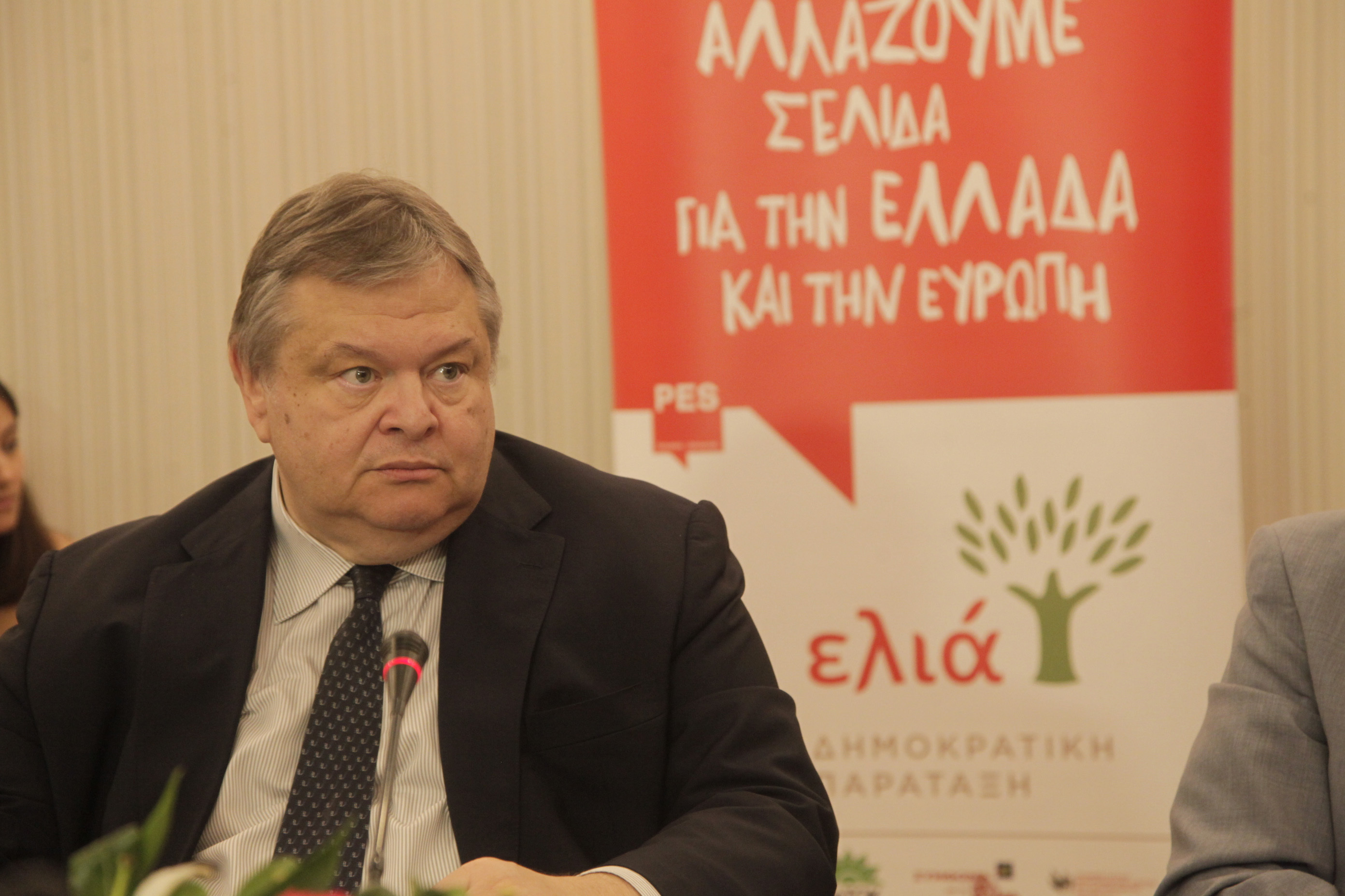 Ε. Βενιζέλος: Βαθιά προσβλητική για μένα η συζήτηση περί ηγεσίας