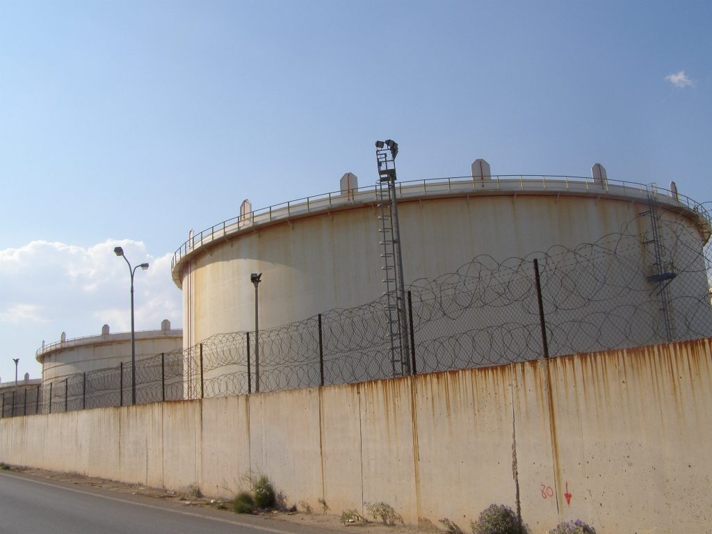 Ξεκίνησαν απεργίες 20 ημερών οι εργαζόμενοι στα ΕΛΠΕ – Πότε θα στεγνώσει από καύσιμα η αγορά