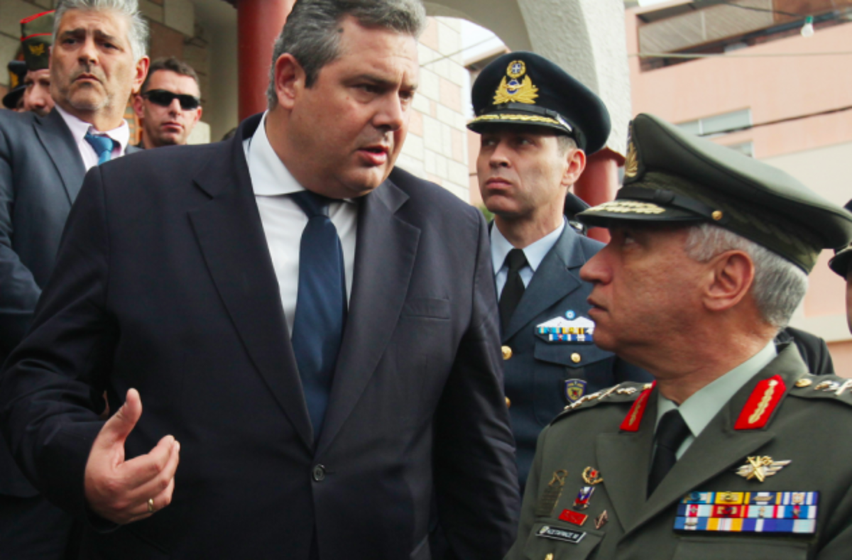 Γιατί ο ΥΕΘΑ σκέφτεται για κρίσεις Αρχηγών άμεσα