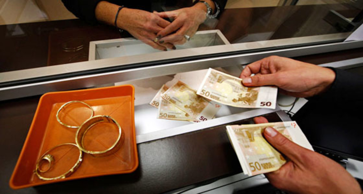 Πλήθος παραβάσεων σε ενεχυροδανειστήρια και επιχειρήσεις παλαιών σιδήρων