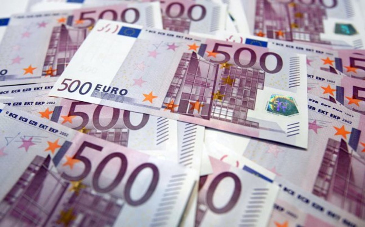 Sueddeutsche Zeitung: Έτοιμη να χαρίσει χρήματα στην Ελλάδα η Ευρωζώνη