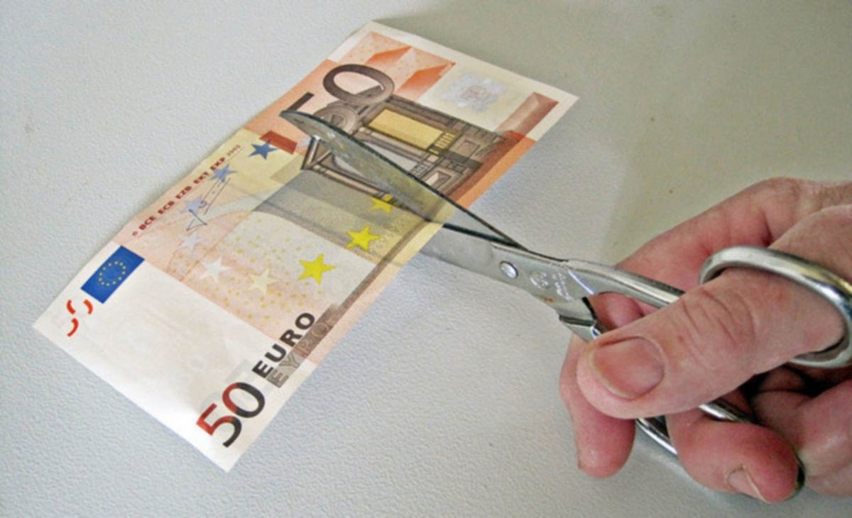 Πόσο κόβονται οι επικουρικές από 1η Μαίου – Παραδείγματα