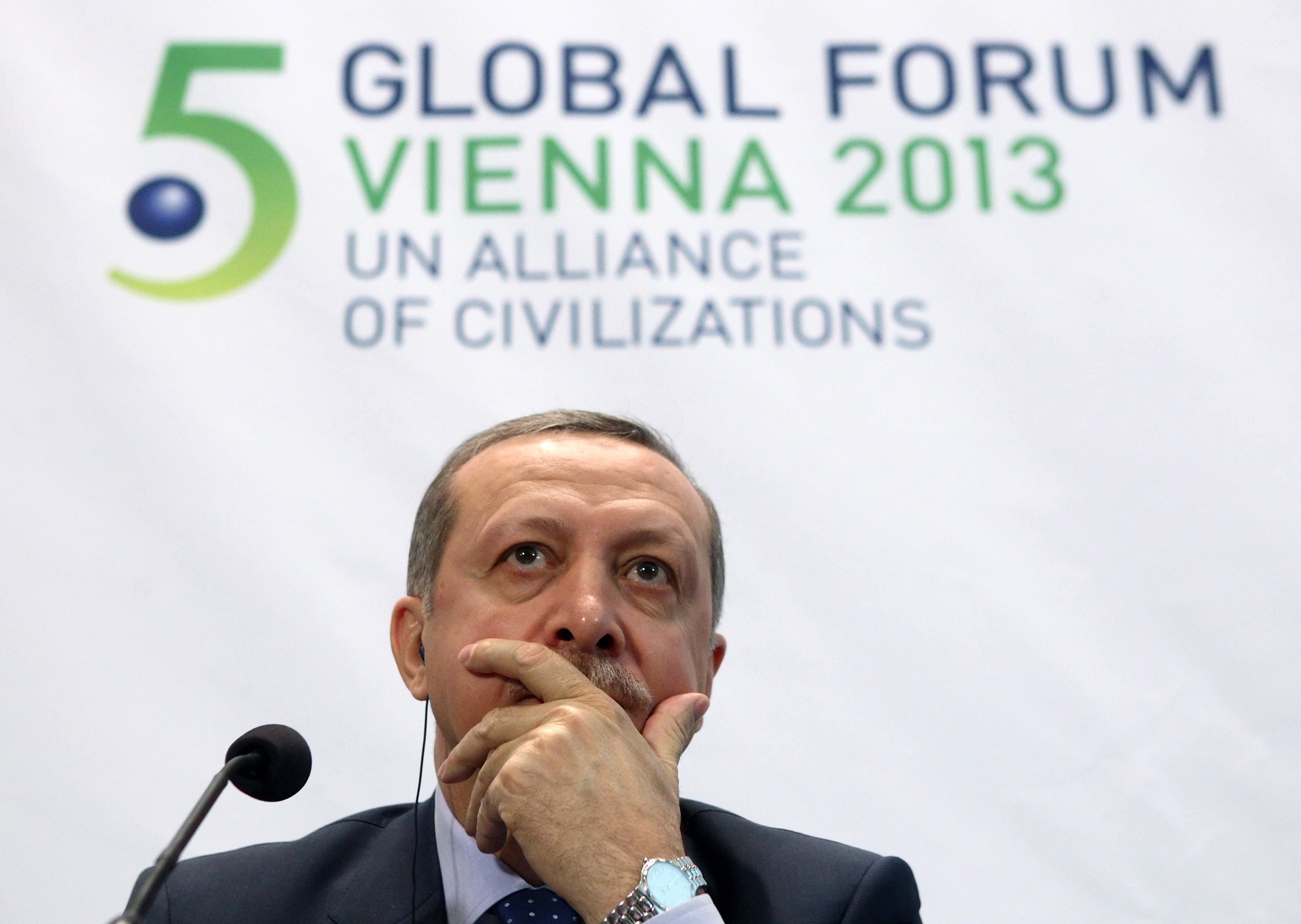 Aρρωστος ο Ερντογάν – Ακυρώθηκε η συνεδρίαση της κοινοβουλευτικής ομάδας