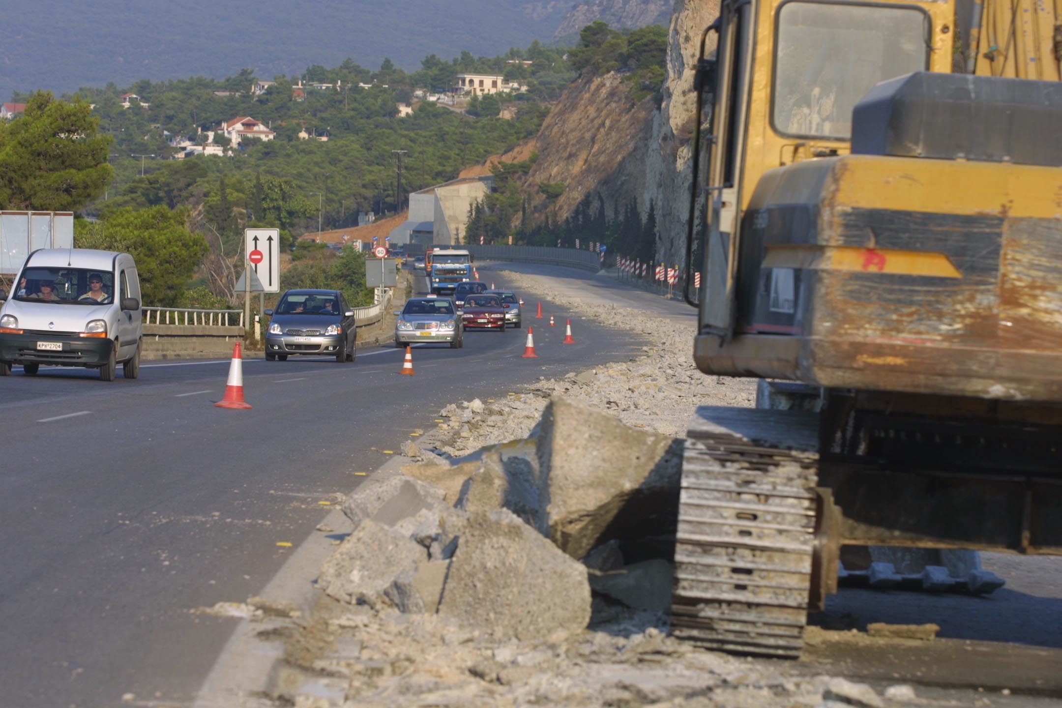 Πριν το Πάσχα ξεκινούν τα έργα σε 4 αυτοκινητόδρομους