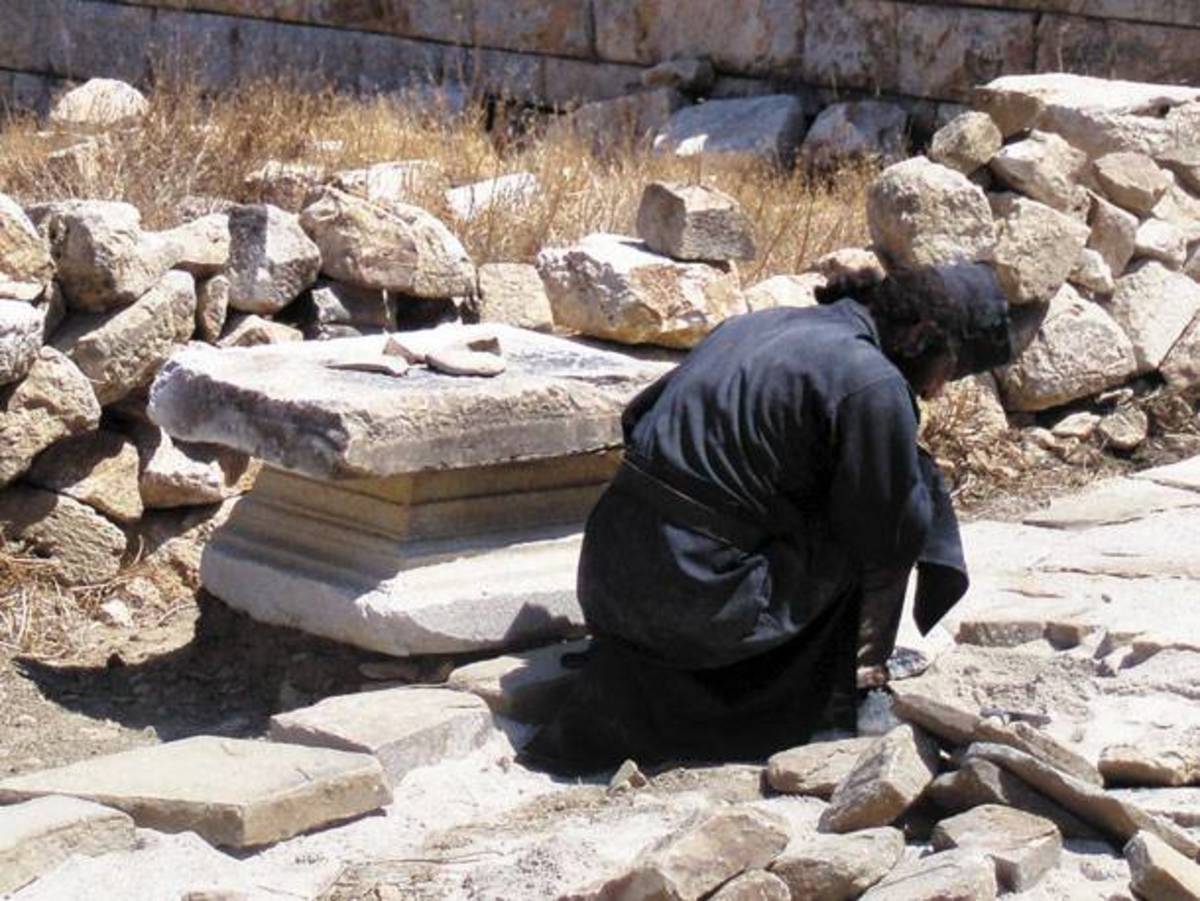 Η σύγχρονη Ελλάδα θα έχει την κατάληξη της αρχαίας, τη διάλυση”