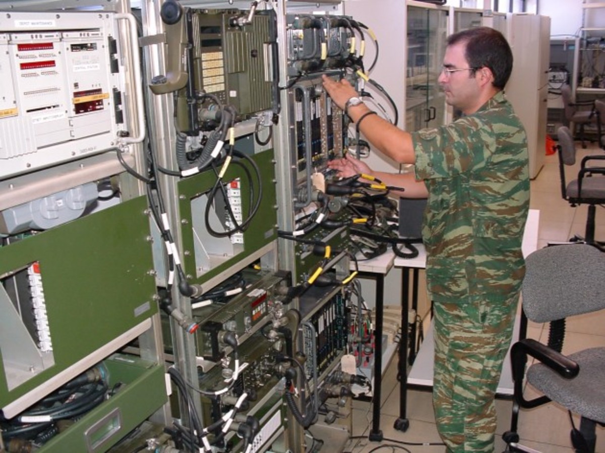 ΕΡΜΗΣ: Όλη η ιστορία για την οποία κάθονται στο σκαμνί μόνο οι Σμπώκος – Κάντας
