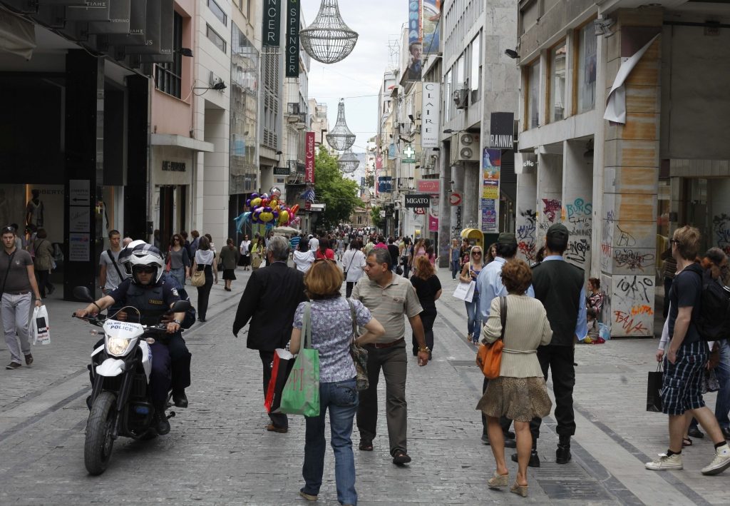 Η υστέρηση εσόδων φέρνει νέα μέτρα – κόβονται τελείως δώρα και υπερωρίες