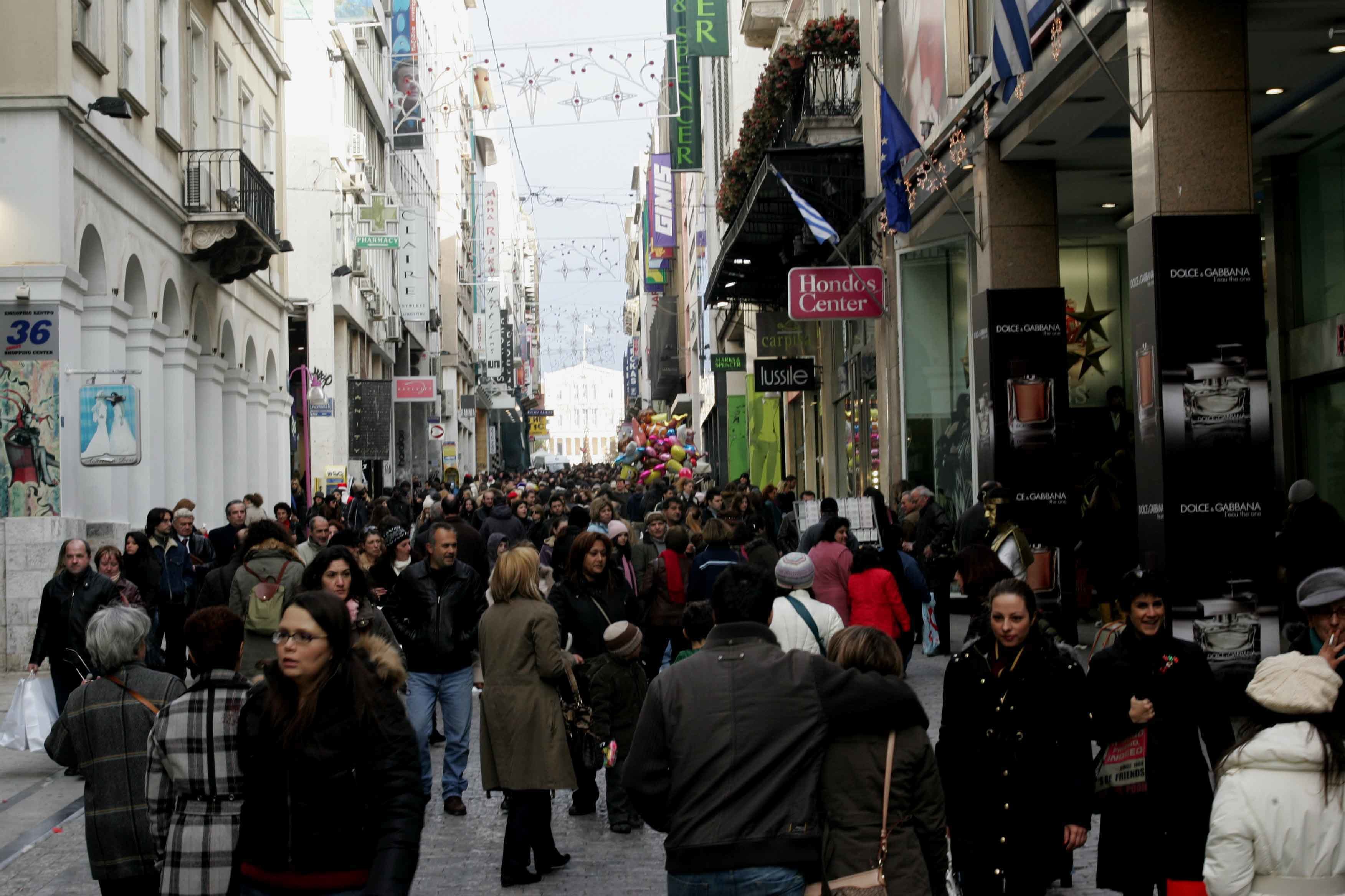 Ανοιχτά δυο Κυριακές τα καταστήματα αυτές τις γιορτές