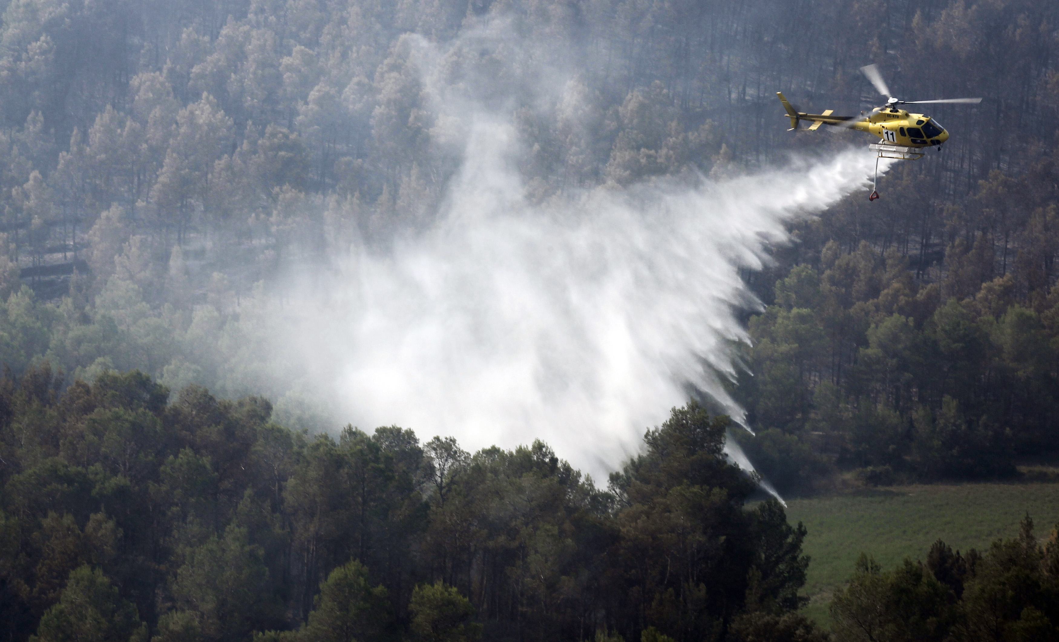 Οι φλόγες απειλούν το εθνικό πάρκο Γκαραχονάι