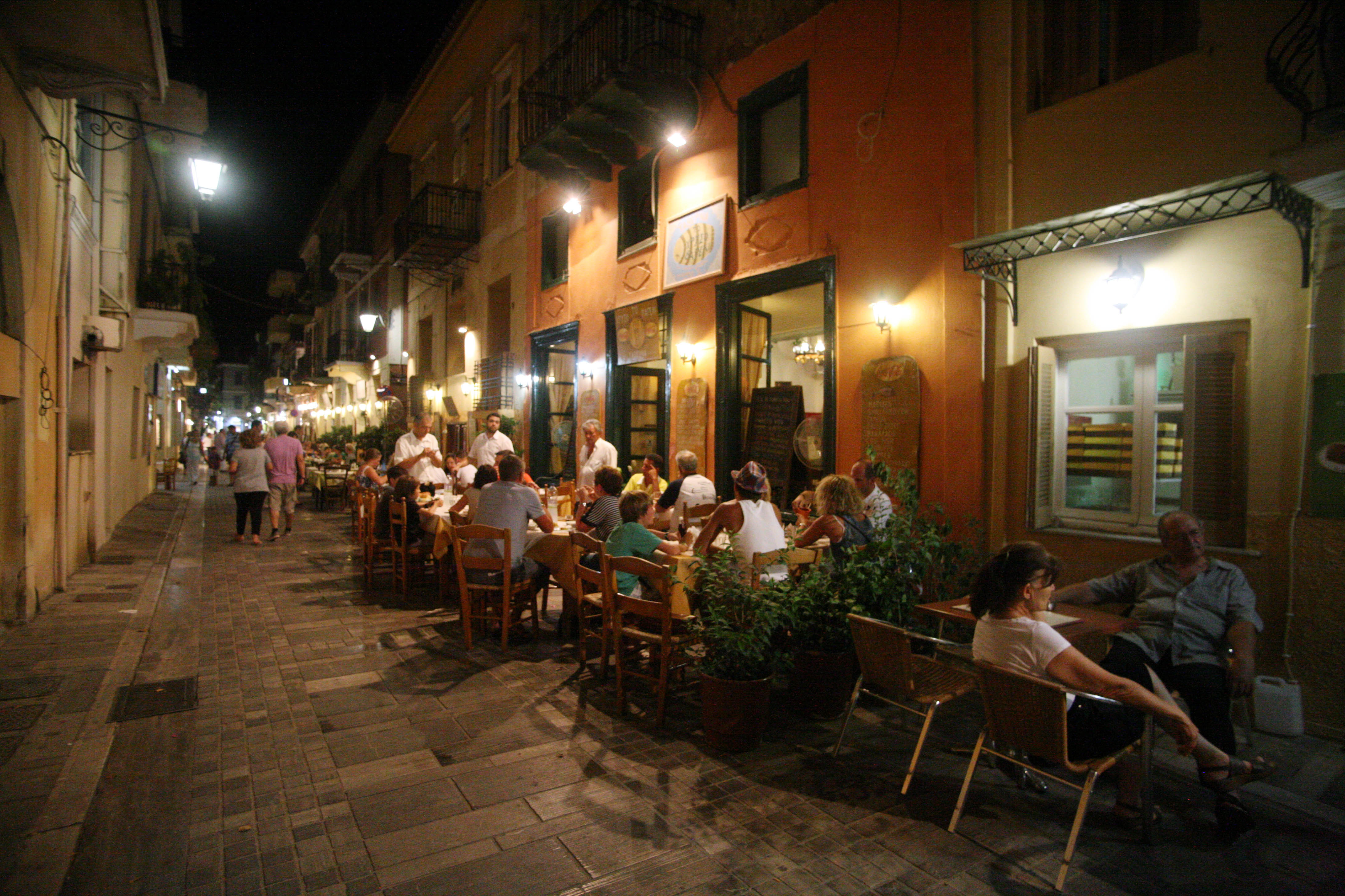 Μείωση του ΦΠΑ στην εστίαση