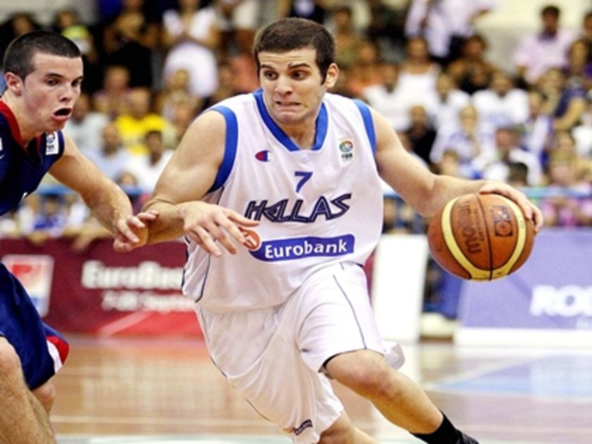 Ασταμάτητη η Εθνική Νέων