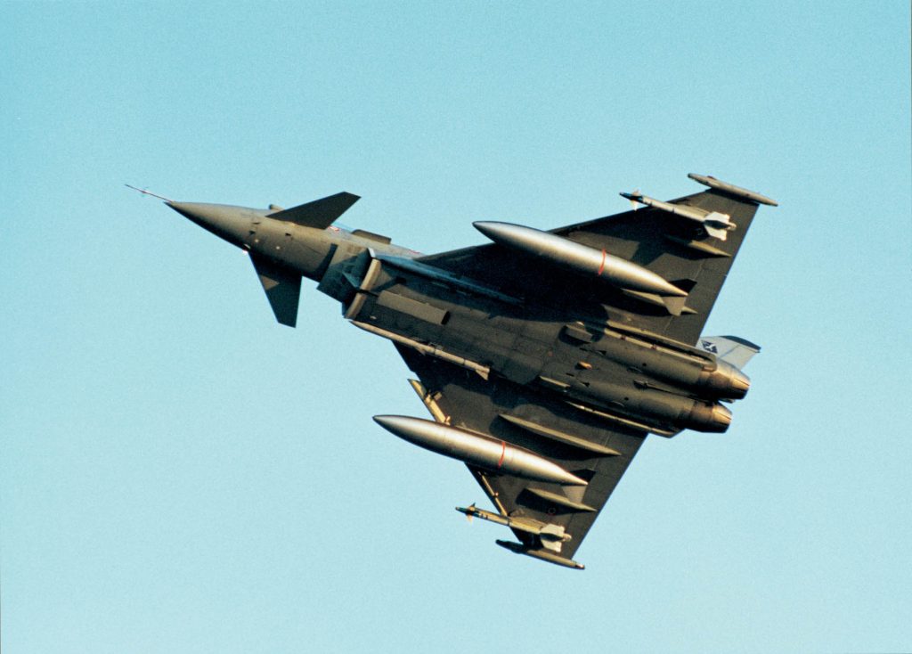 Το “λόμπινγκ” στους εξοπλισμούς και οι στρατιωτικοί – Αλλού τόλμησαν να ανοίξουν το θέμα