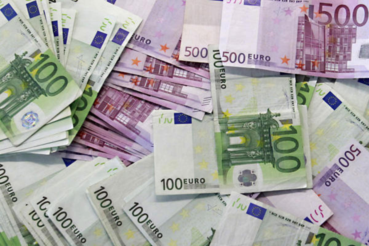 Για 80 εκατομμύρια ευρώ πάγωσε όλη η χώρα – Στα 230 εκατ. ευρώ η τρύπα από την υστέρηση των εσόδων