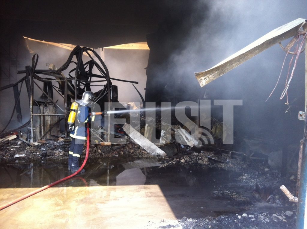 Πνίγηκαν από τον καπνό τα δυτικά πρόαστια – ΦΩΤΟ