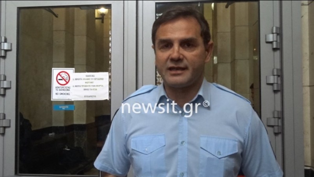 Διαμαρτυρία ενστόλων στο ΓΛΚ