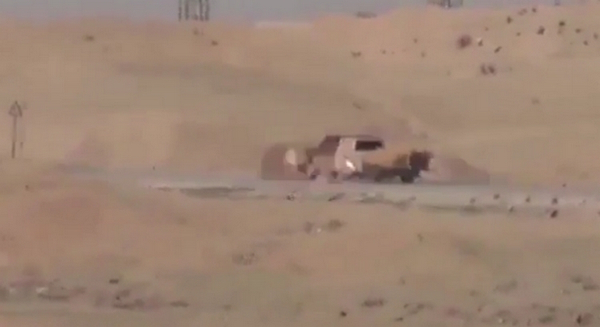 Κούρδοι μαχητές ανατινάζουν με πύραυλο αυτοκίνητο βομβιστών αυτοκτονίας του Ισλαμικού Κράτους (ΒΙΝΤΕΟ)