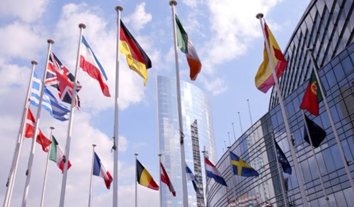 Η ΕΚΤ αποφάσισε τη συνέχιση παροχής ρευστότητας – Γερμανία: Δε θα τυπώνουμε ευρώ για χάρη των πολιτικών
