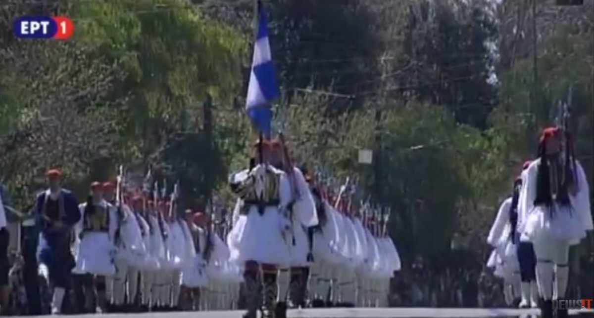 Συγκίνησαν οι Εύζωνες