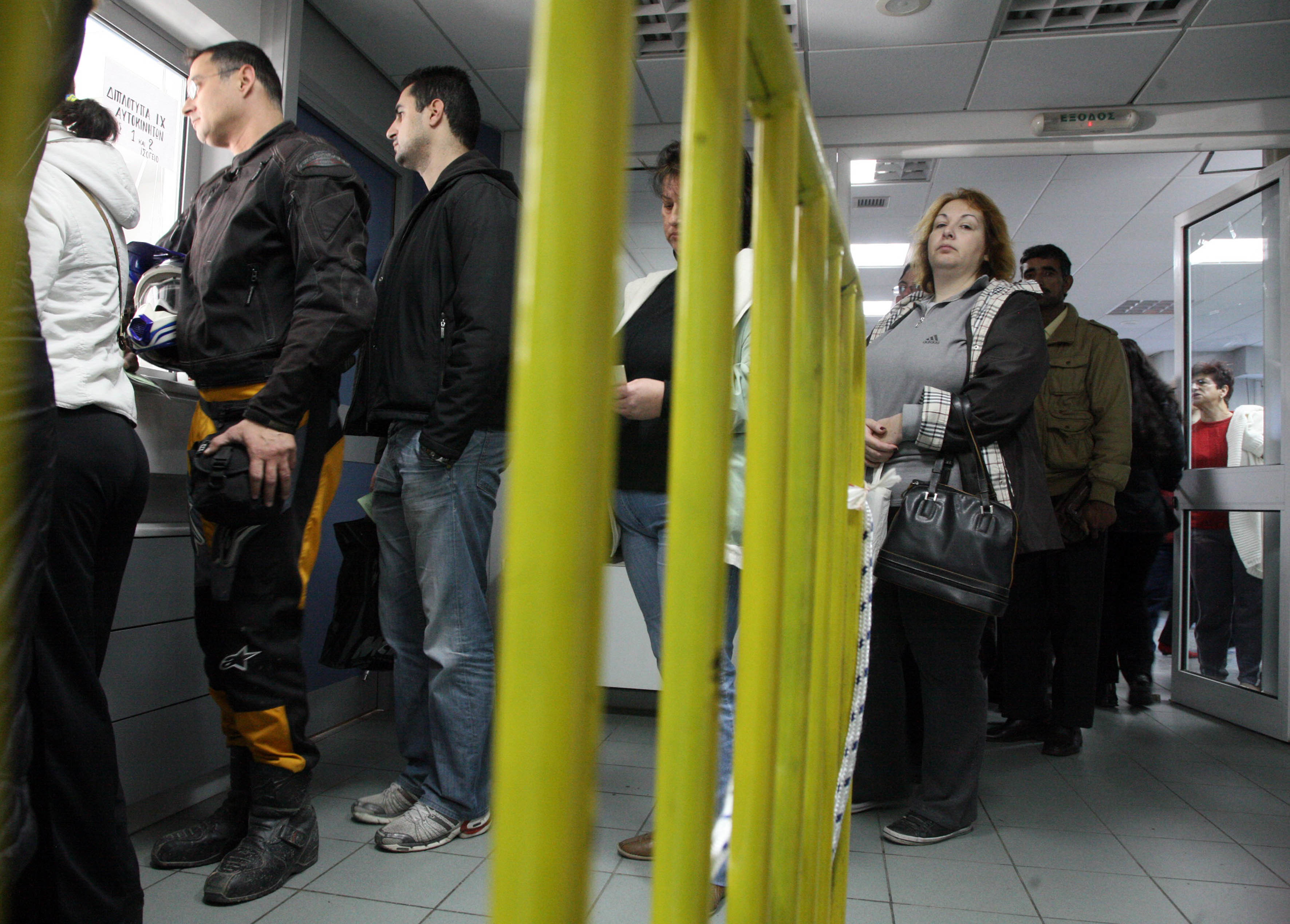 Τα νέα έντυπα της εφορίας – Πώς θα δηλώνονται τα εισοδήματα του 2010