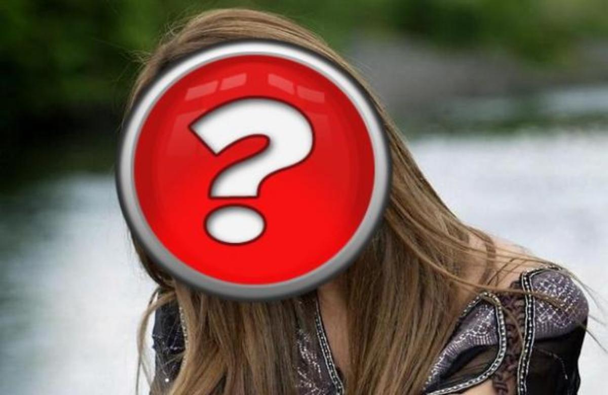 Ποια γνωστή τραγουδίστρια βρισκόταν μιάμιση ώρα στη σκηνή με τα οπίσθιά της σε… κοινή θέα;