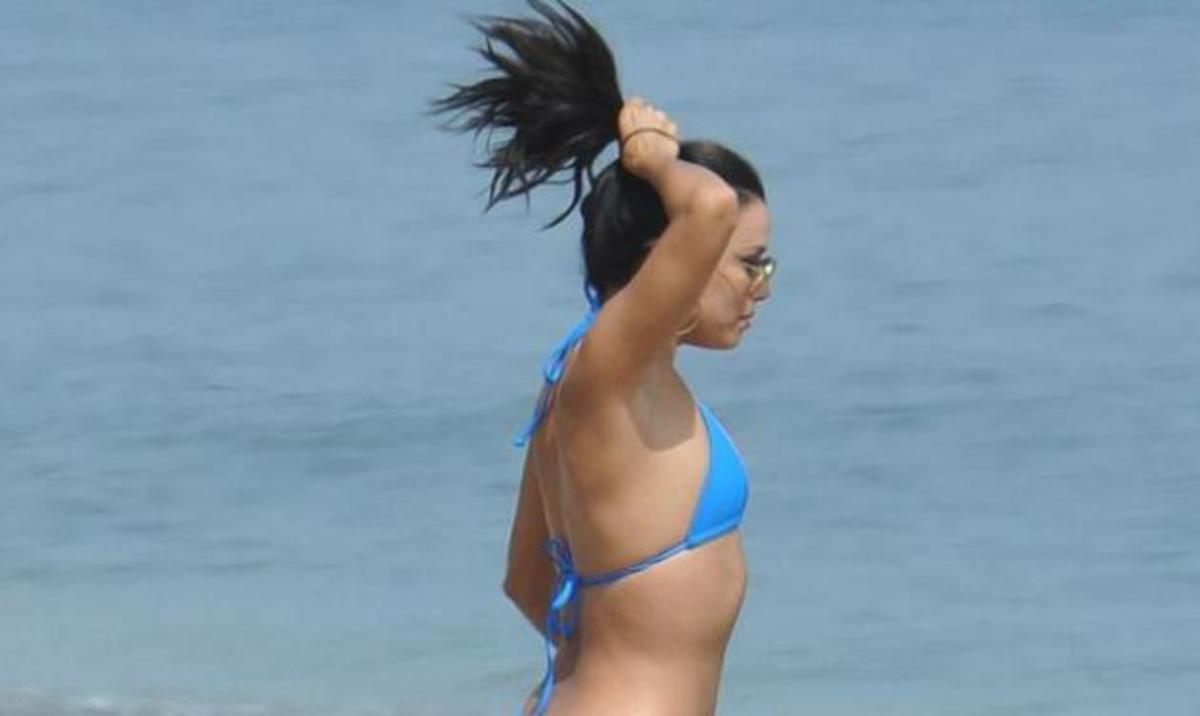 Eva Longoria: Στα 40 της έχει… κορμί λαμπάδα!