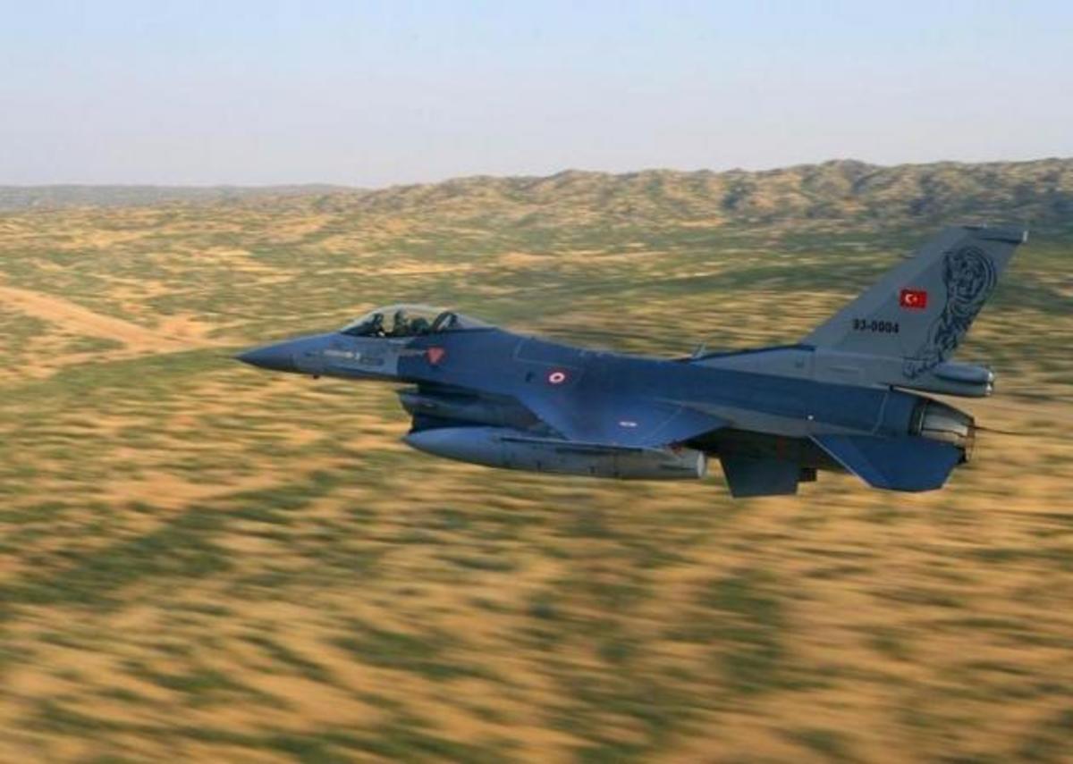 Νέες Τουρκικές προκλήσεις στο Αιγαίο – Παραβιάσεις και εμπλοκή με τουρκικά μαχητικά