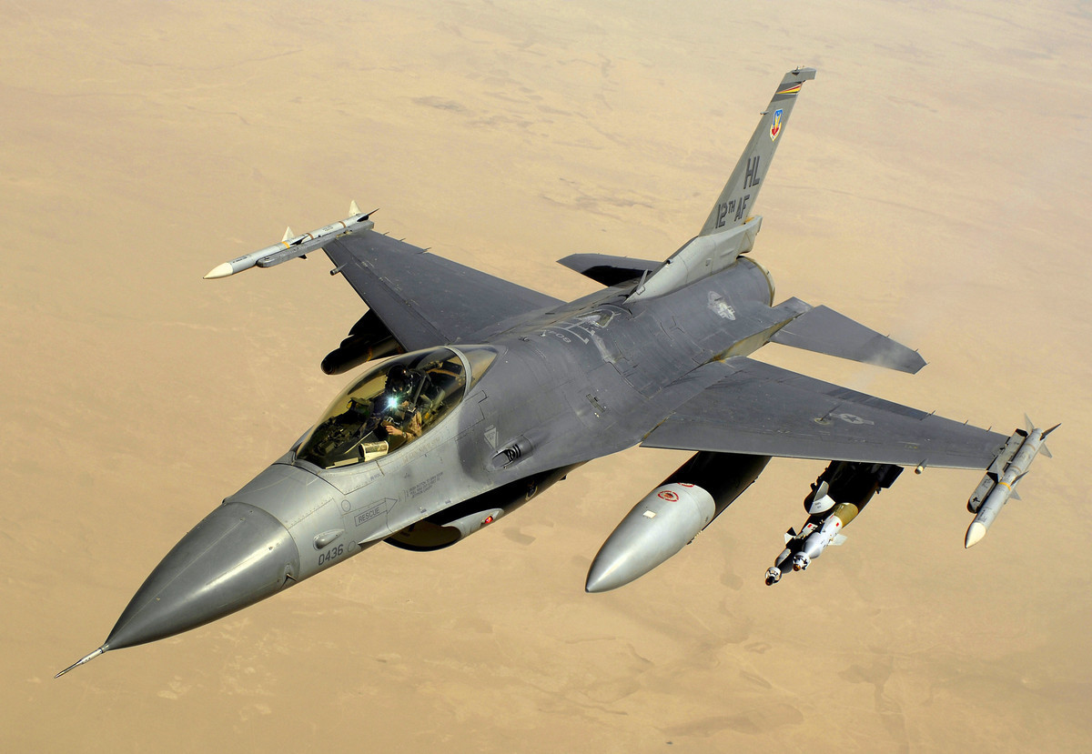 Δείτε μαχητικό F-16 όπως δεν το έχετε ξαναδεί! Απίστευτη φωτογραφία!